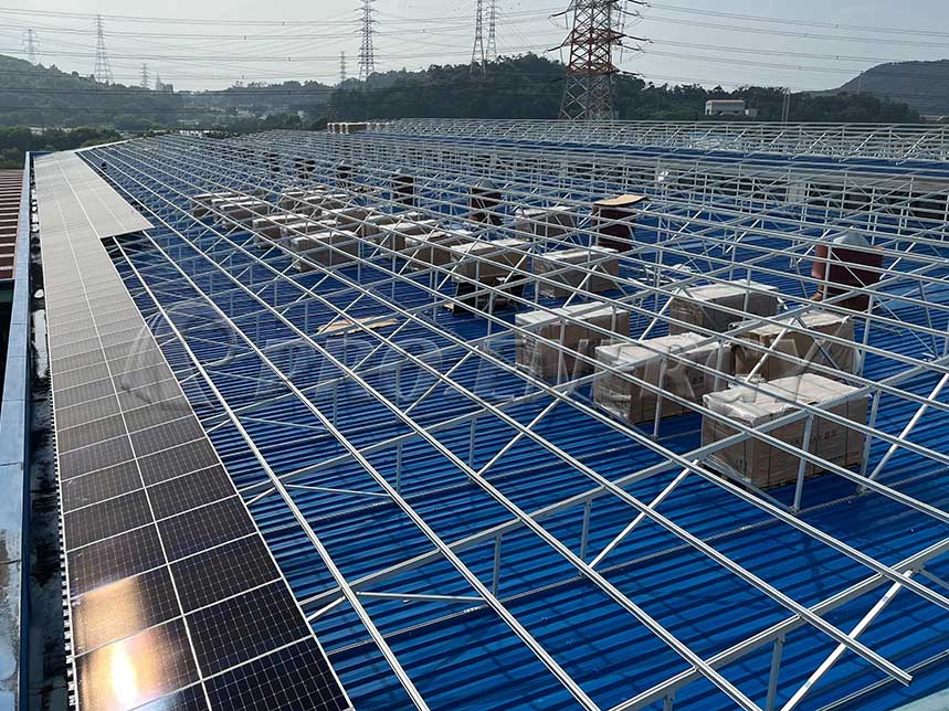 Solar Aluminum Triangel Racking Metal Roof Mounting System