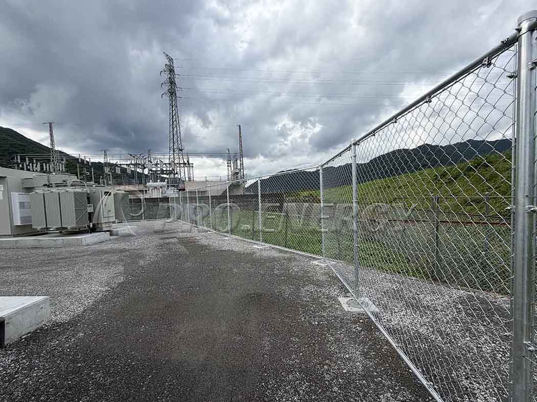 Hot‑dip galvanized welded mesh fence for power station perimeter security site installation