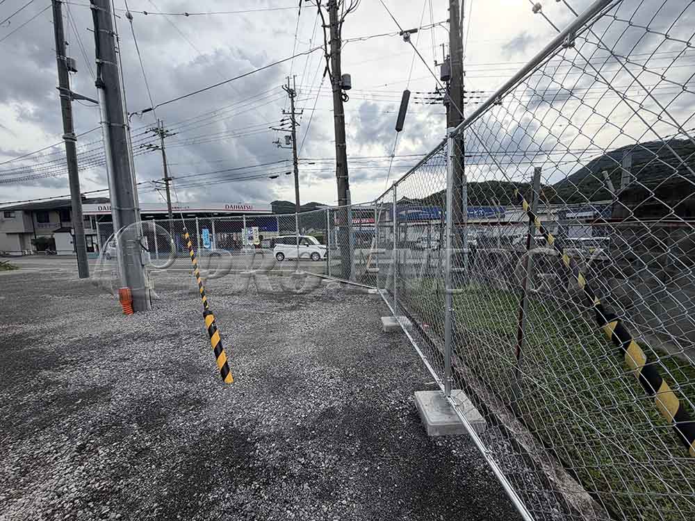 Q195 carbon steel welded mesh fence installed at Japanese power substation site